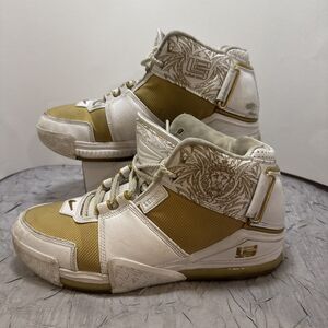 Nike Zoom Lebron 2 Men's‎ Size 9 Retro Maccabi White Gold Basketball DJ4892-100
